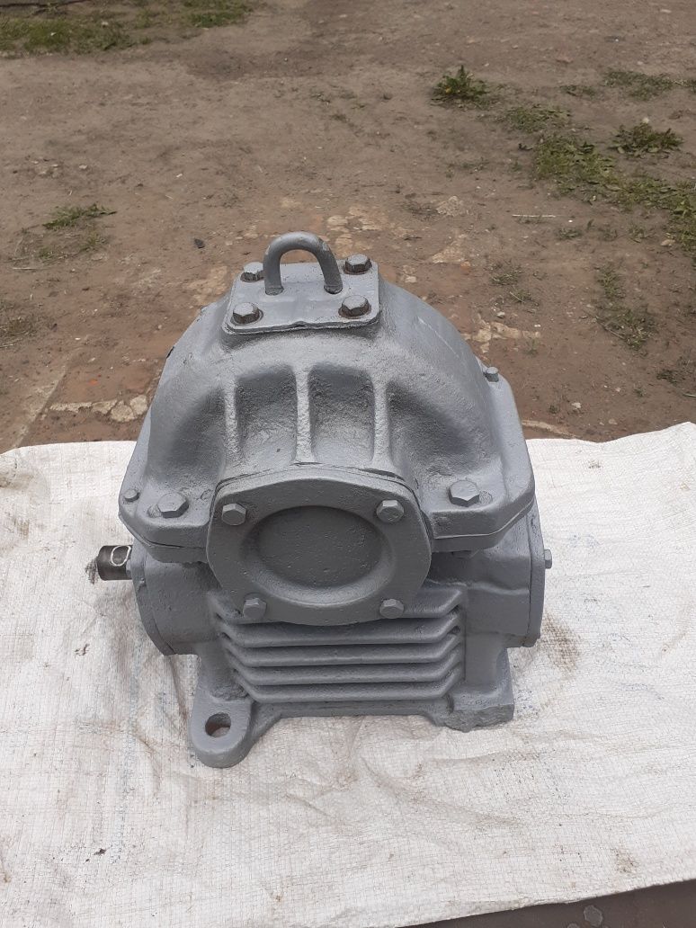 Редуктор понижающий рчп-120 для дровокола.