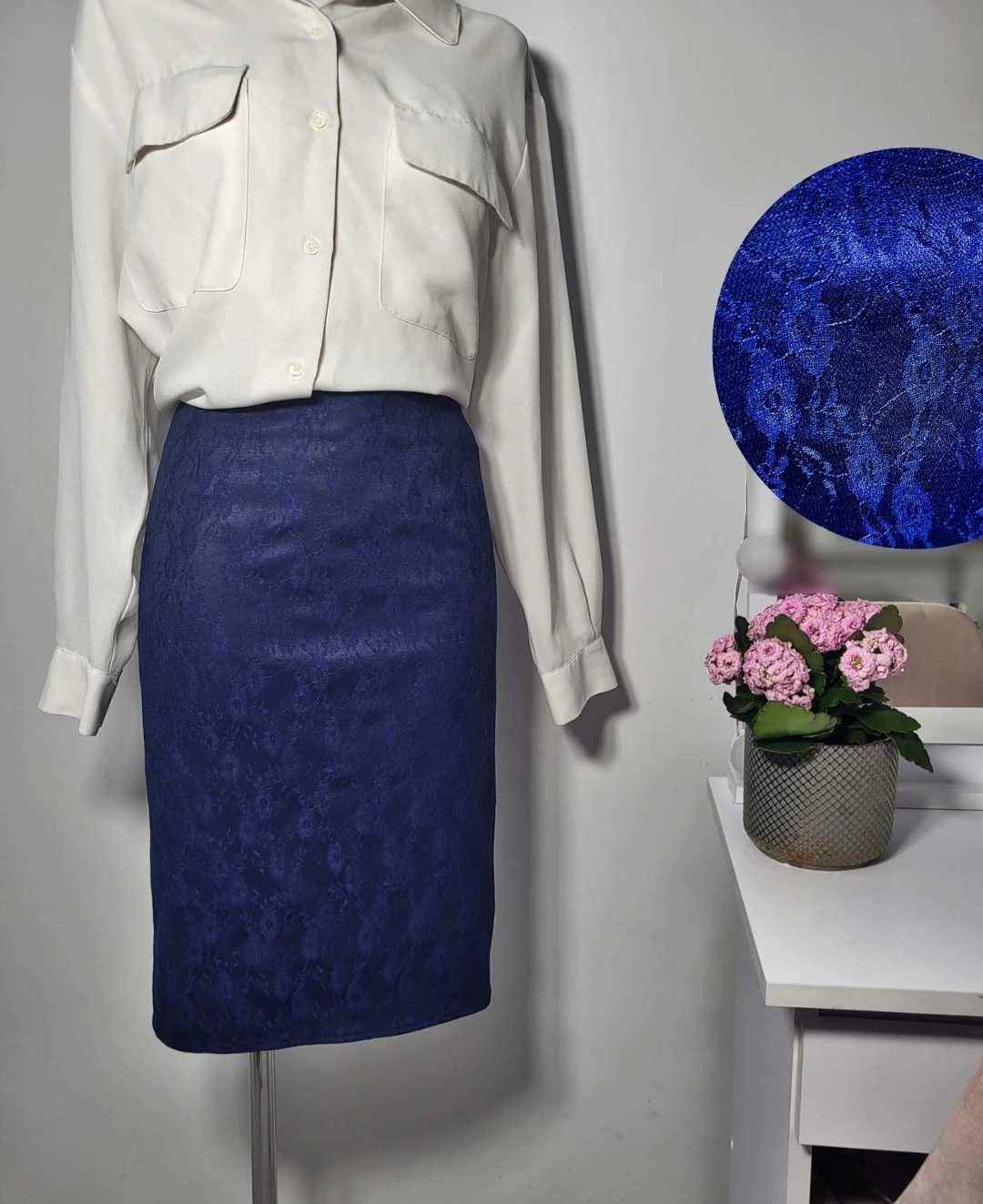 Elegancka granatowa spódnica koronkowa rozcięcie plus size 48