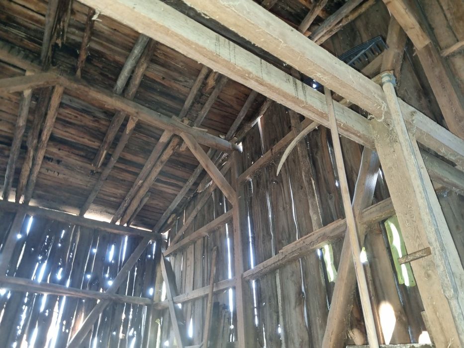 Stara stodola drewno