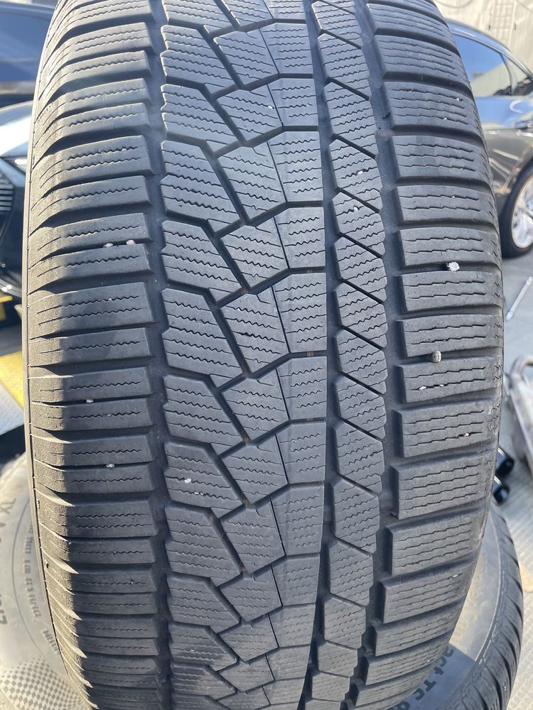 Шина зимова Continental 275/55 r20