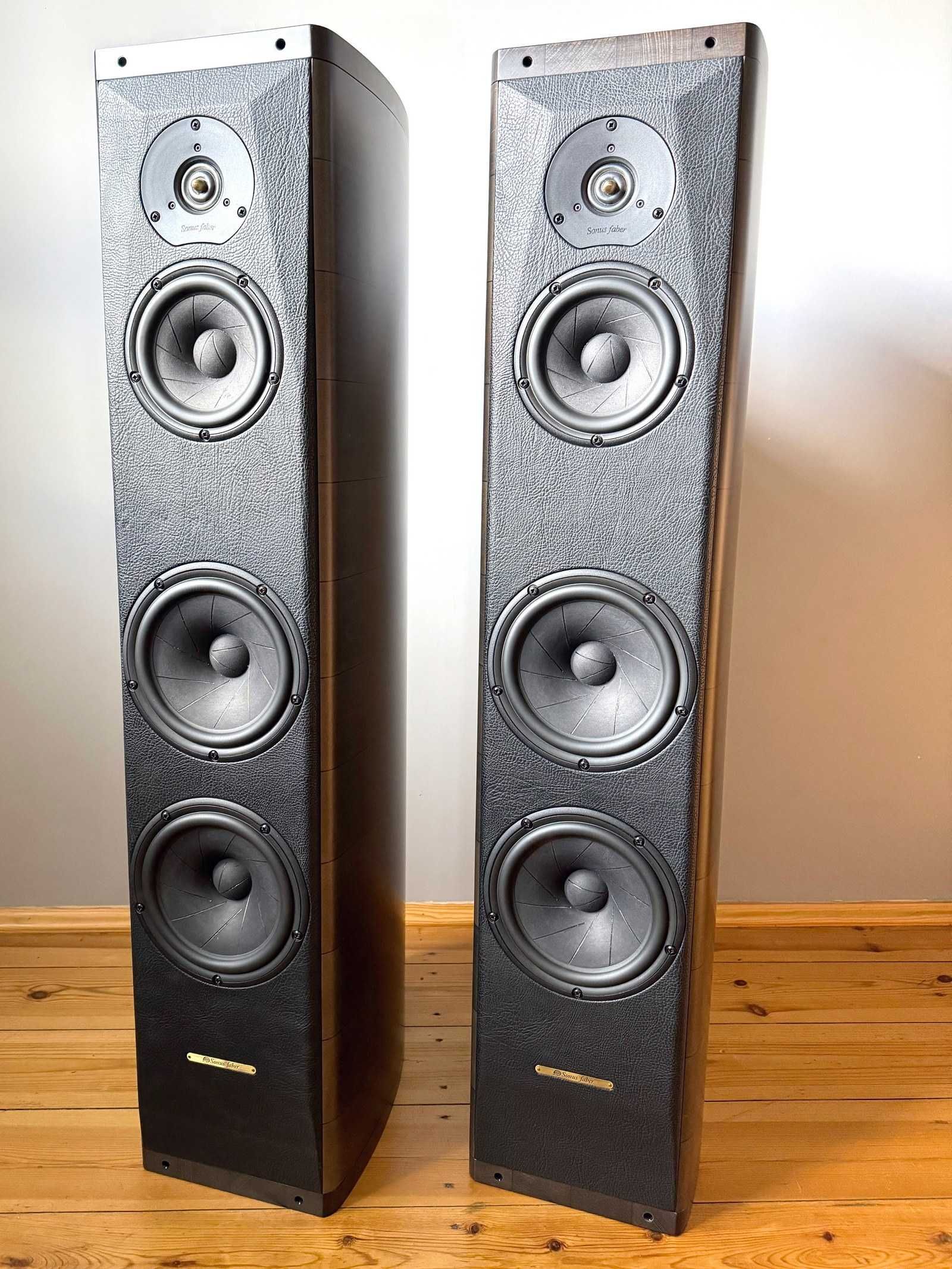 Sonus Faber Cremona - fornir 'Orzech Szary', kartony