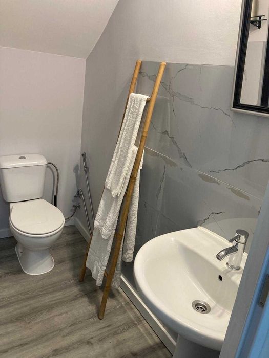 T1 mobilado com pátio privativo - Marques de Pombal / Av. da Liberdade