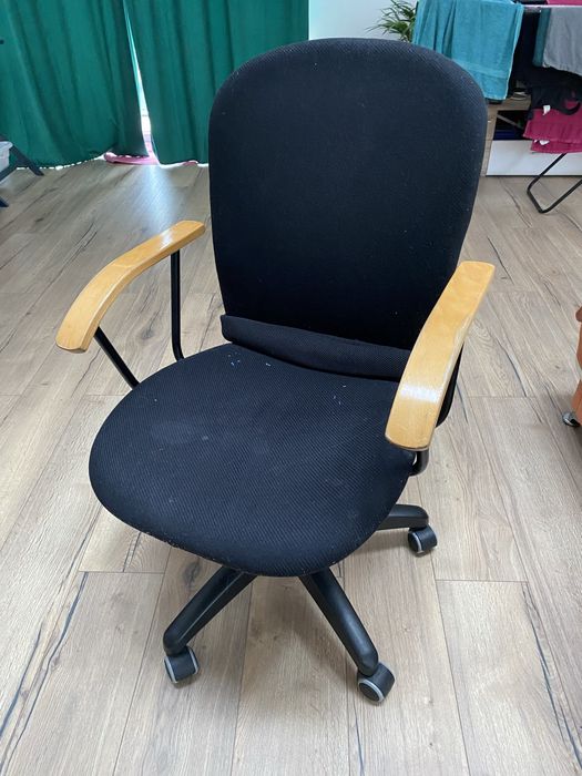Fotel  stan widac na foto