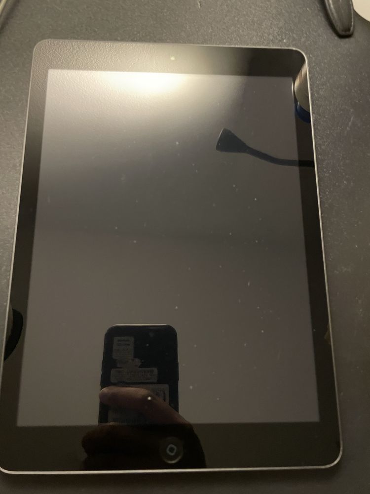 Apple Ipad air 1st gen