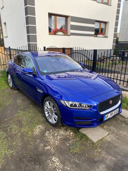 Jaguar XE Zadbany Jaguar XE z niskim przebiegiem