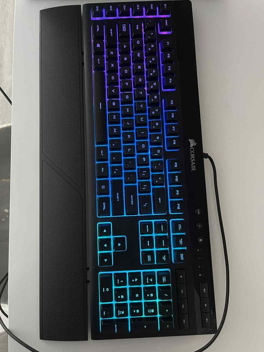 Klawiatura gamingowa Corsair K55 RGB PRO