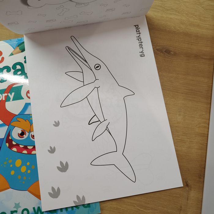 Książka Ale frajda wykoloruj dinozaury potwory