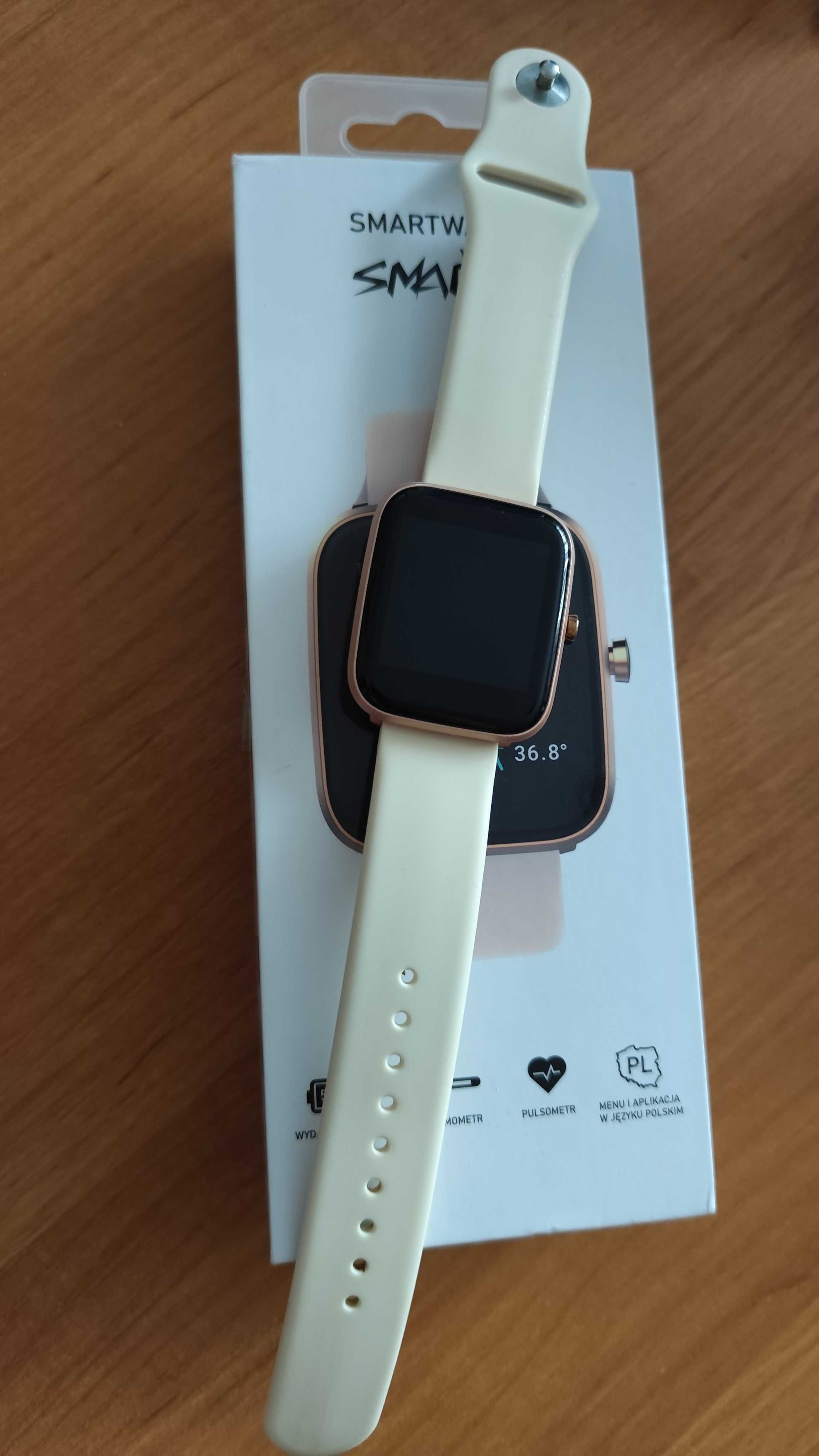 Smartwatch Vector z jasnym paskiem