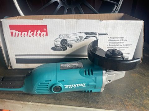 Makita Diax szlifierka kątowa