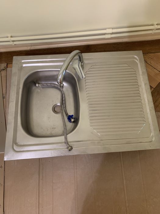 Продається кухонна мийка