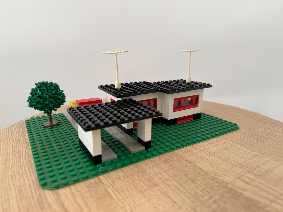 LEGO Legoland 353 Terrace House Car Garage 1972 Dom z Tarasem Auto