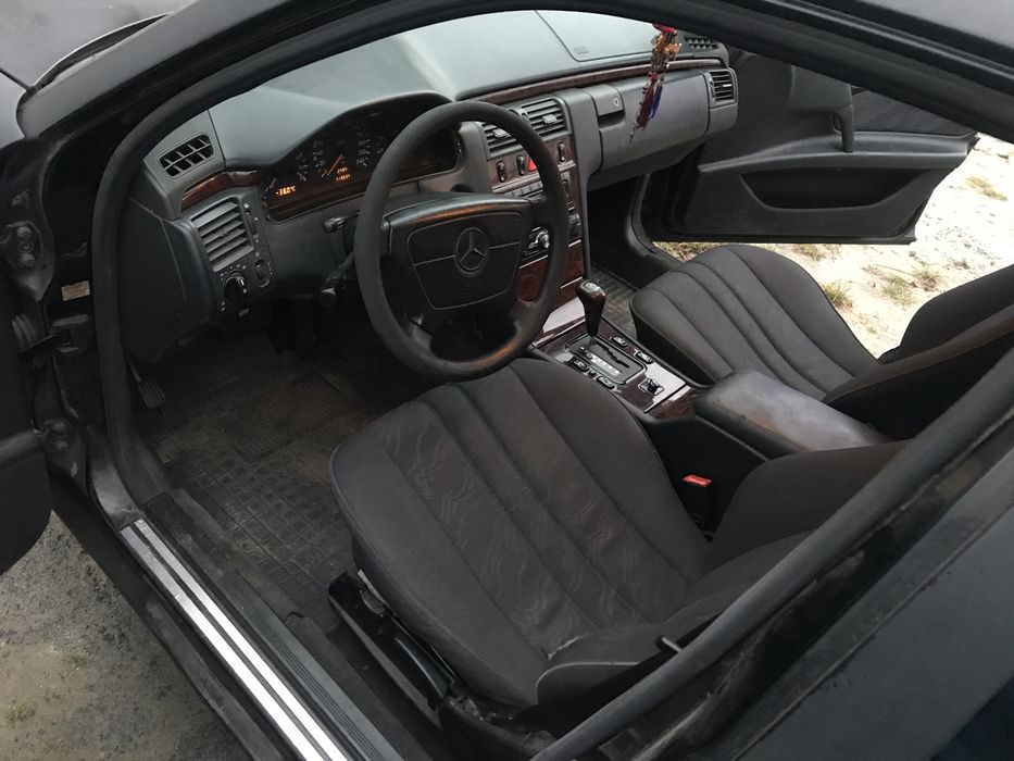 Продаю Мерседес Е200