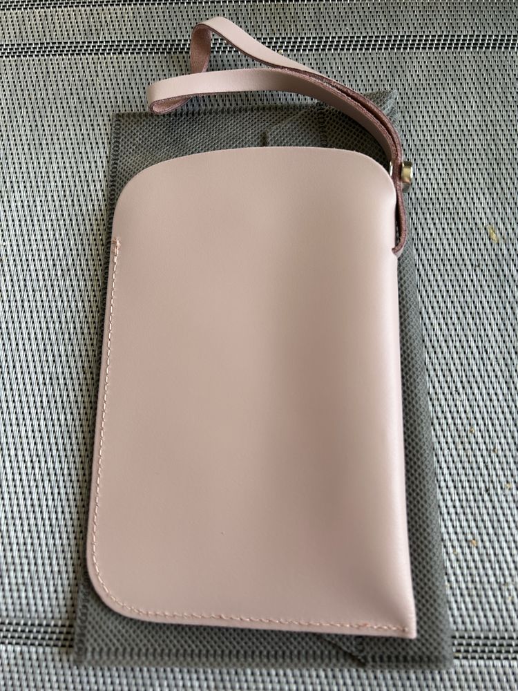 Skórzane etui na telefon, Batycki
