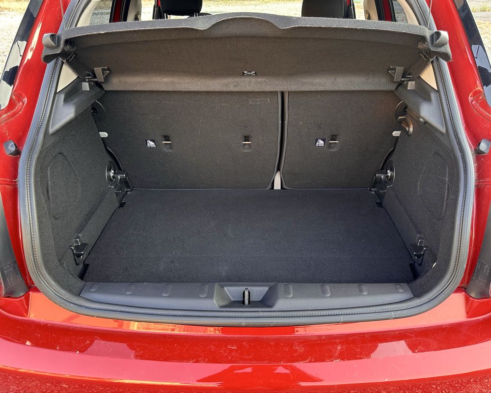 MINI One D Volcanic Orange, vibrante e Espírito Jovem - 5portas