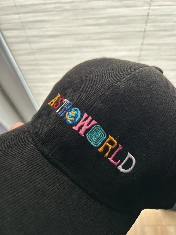 NOWA !! czapka travisc scott astroworld