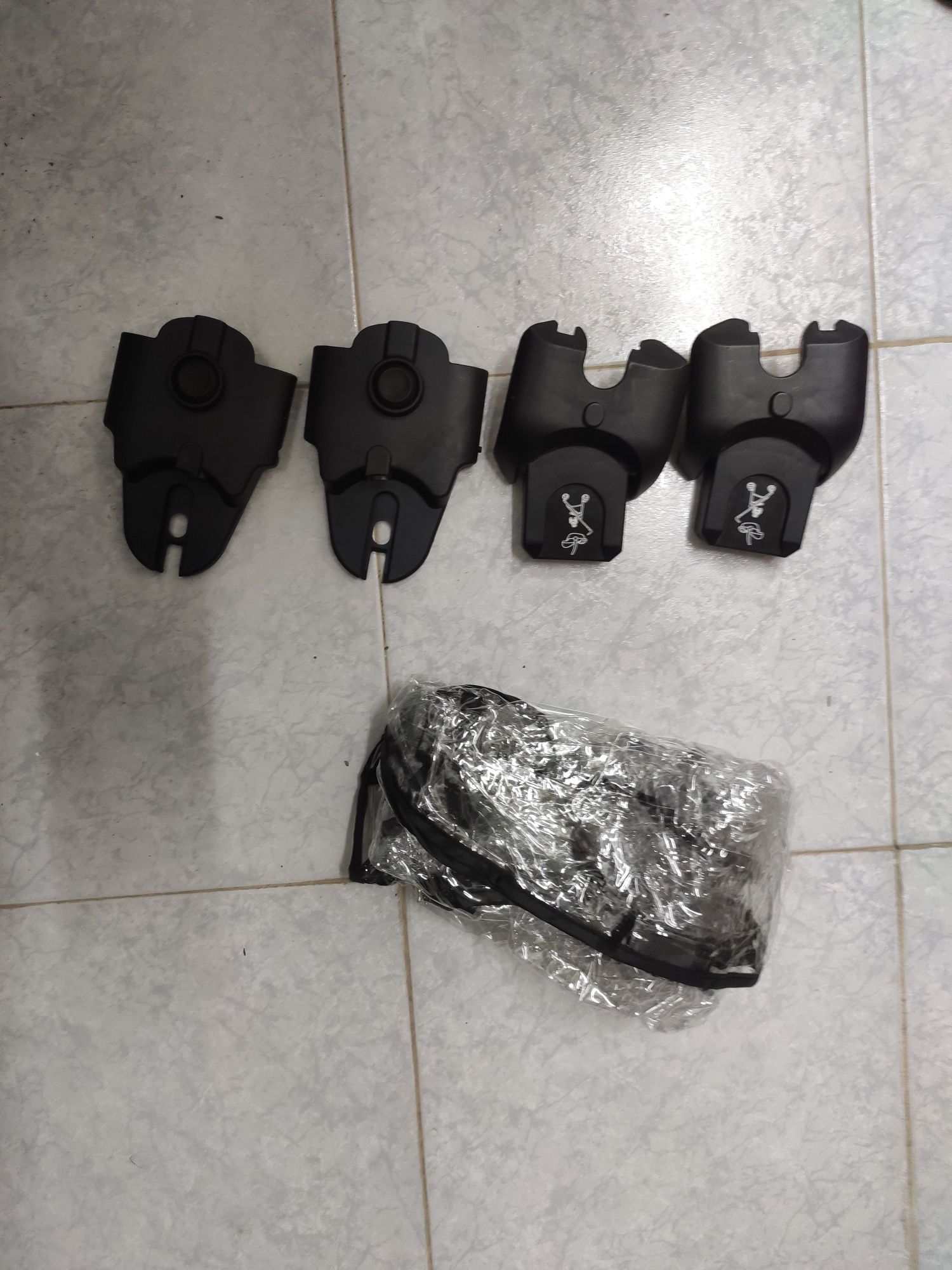 Trio Maxi Cosi Zelia 3 com base isofix e suportes