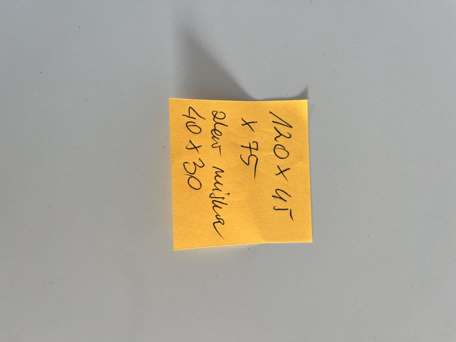 Szafka z umywalka