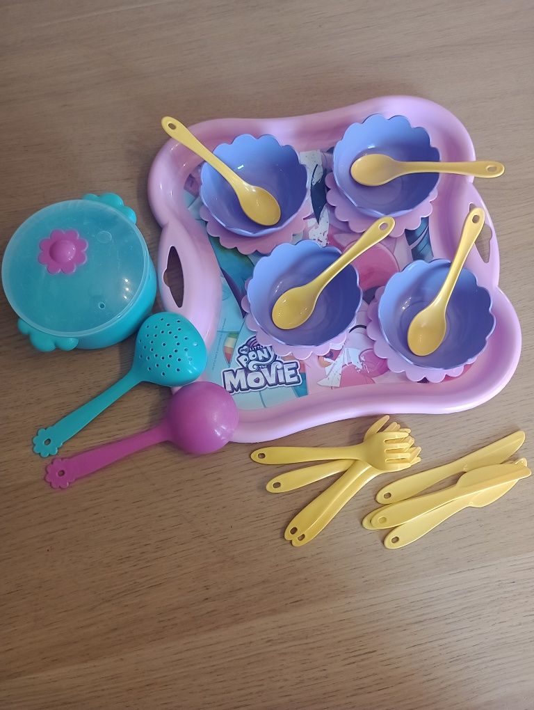 Zestaw obiadowy z tacą My Little Pony - Wader