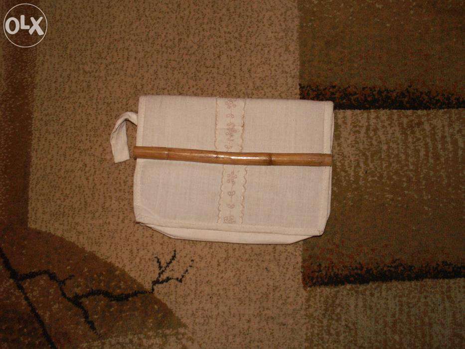 Torebki damskie bardzo ładne.