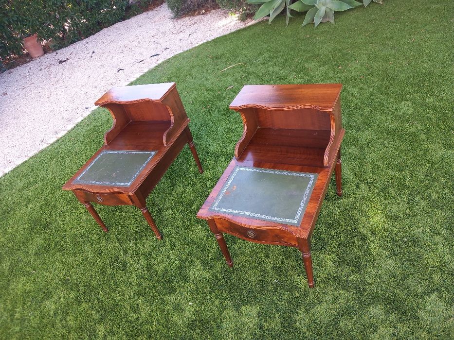 Antiguidade  mesas de telefone/ cabeceiras