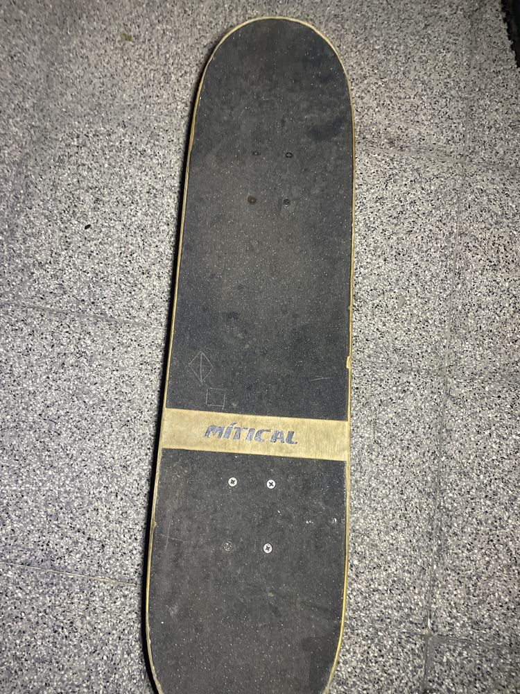 Skate usado em bom estado