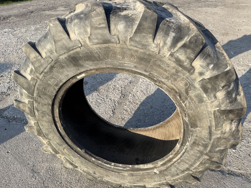 Opona 13.6R24 Michelin