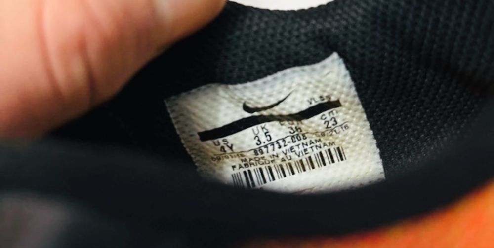 Buty do piłki nożnej halówki nike rozmiar 36 23 cm