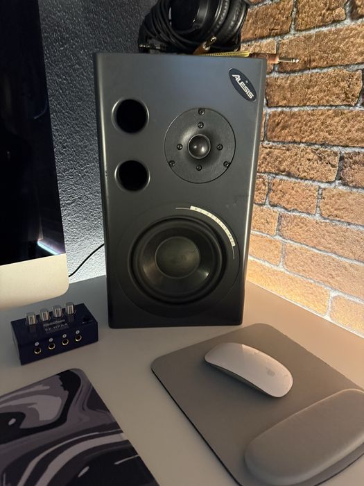 Colunas estudio Alesis Mk1 Active Mk2