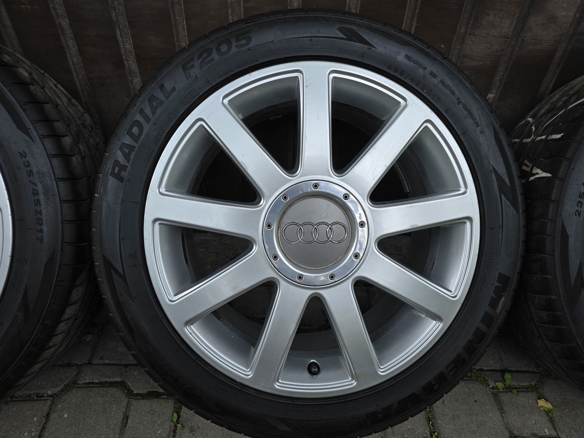 Felgi z oponami 235/45R17 Audi A4 B6 S-line B7 5x112 A3 A6 C6 TT