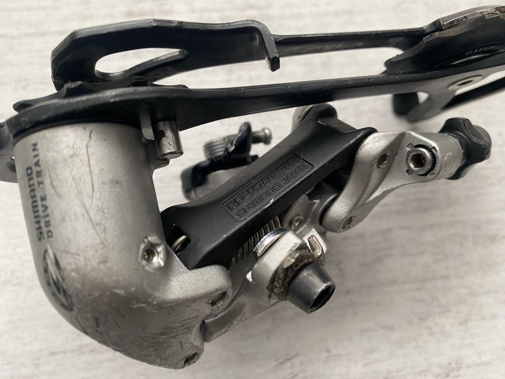 Przerzutka tylna Shimano Deore XT RD-M750