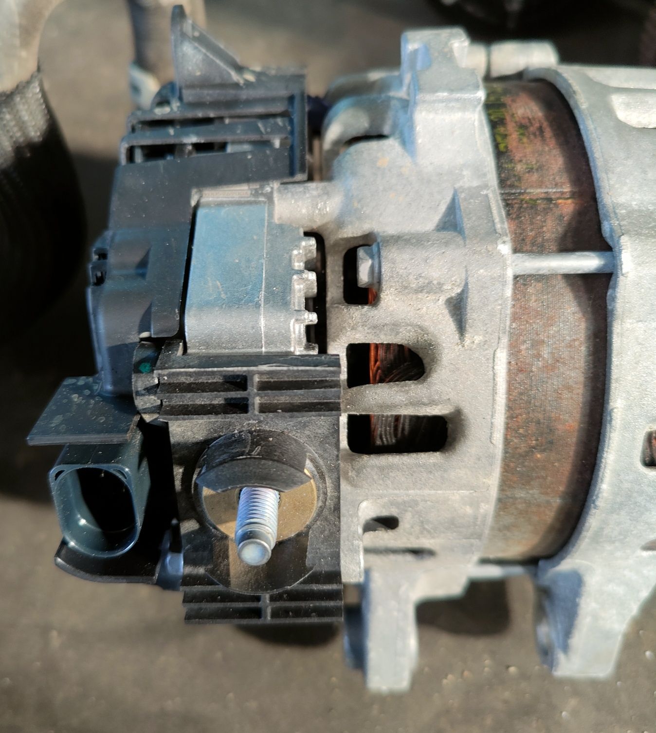 Fiat Panda III 500 1.0 hybrid alternator Lancia Ypsilon 005.218.14000