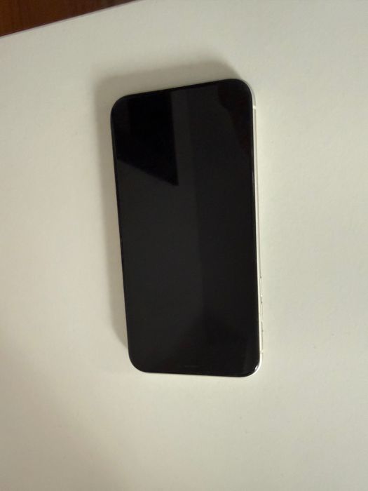 iPhone 11 128gb biały