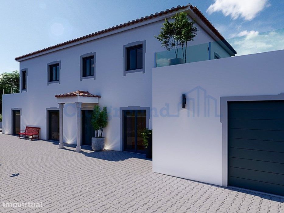 Moradia V4 perto da Venda do Pinheiro