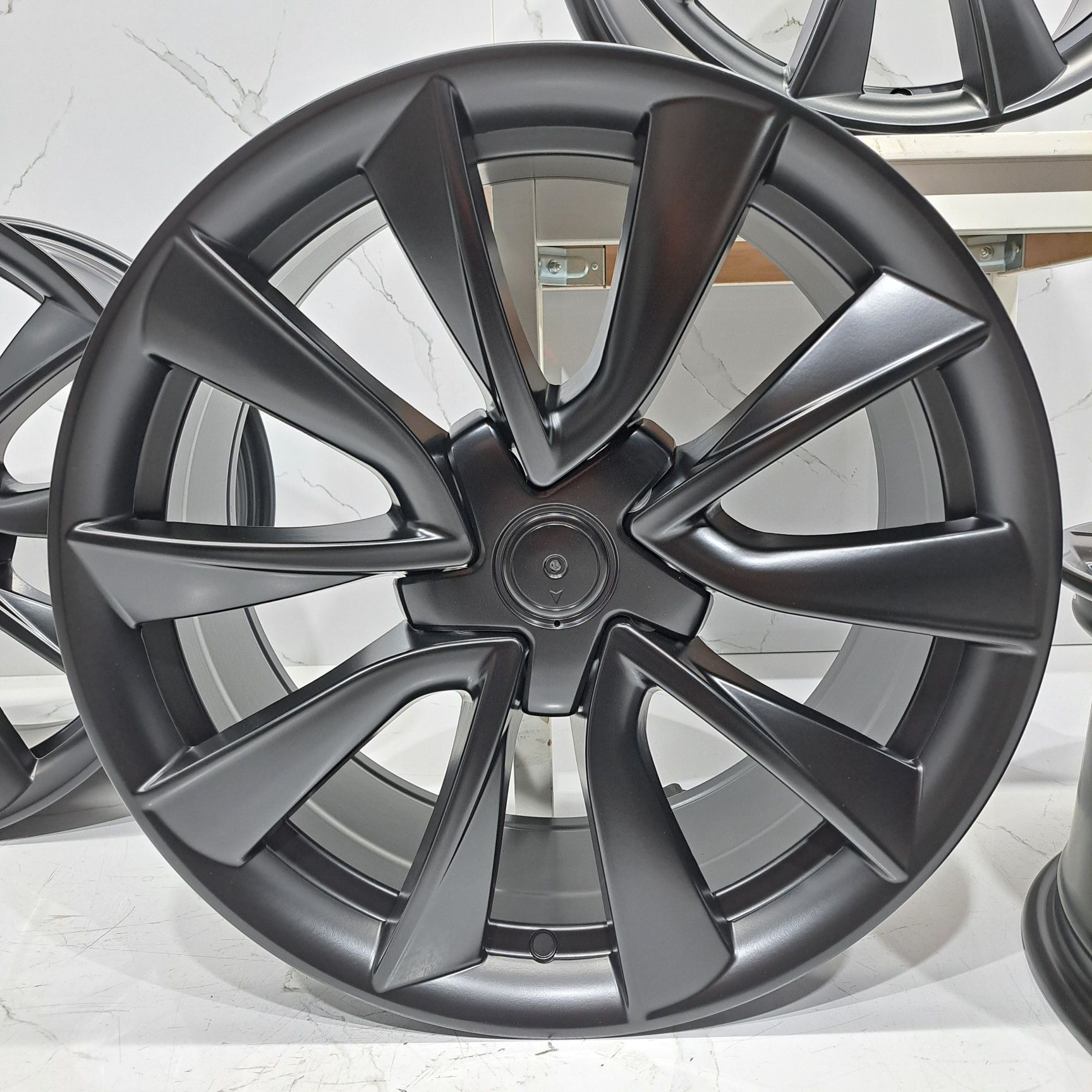 Jantes 18" LOOK Tesla model 3 Performance model Y 5x114.3