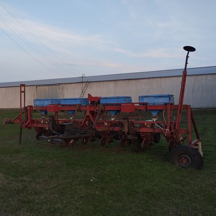 Продам сівалка клен