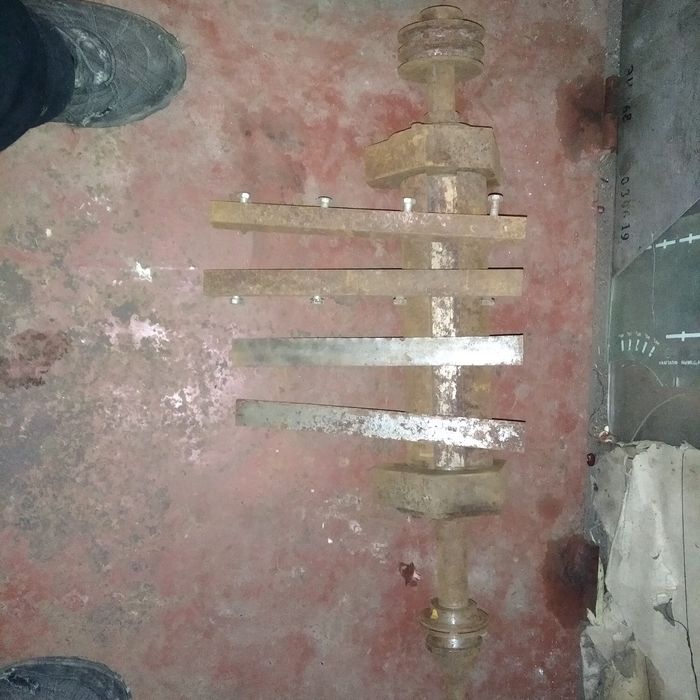 Вал на церкулярку універсальний з ножами