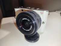 Samsung NX 100 mirrorless