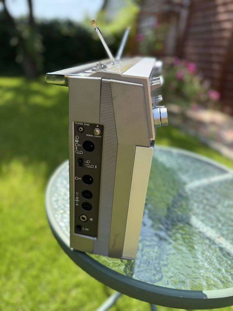 Продам магнитолу AIWA 990