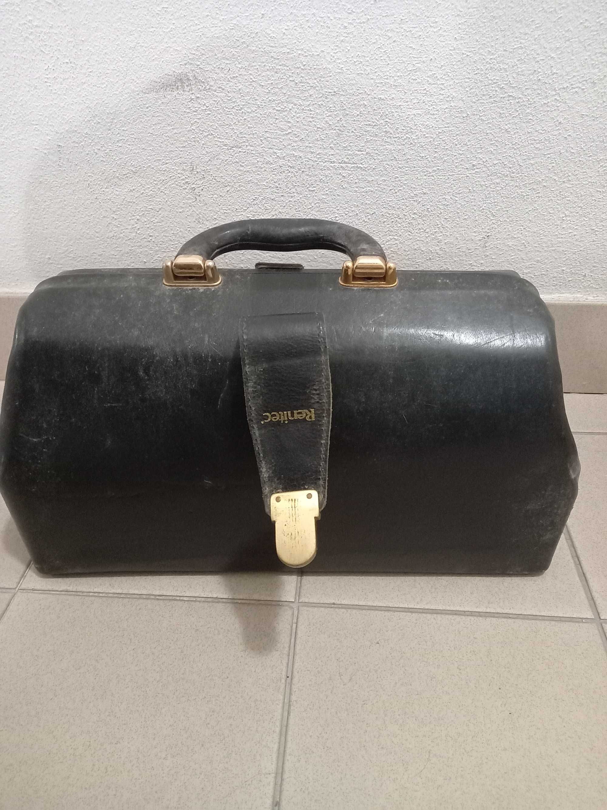 Mala de Médico + Esfigmomanômetro ERKA