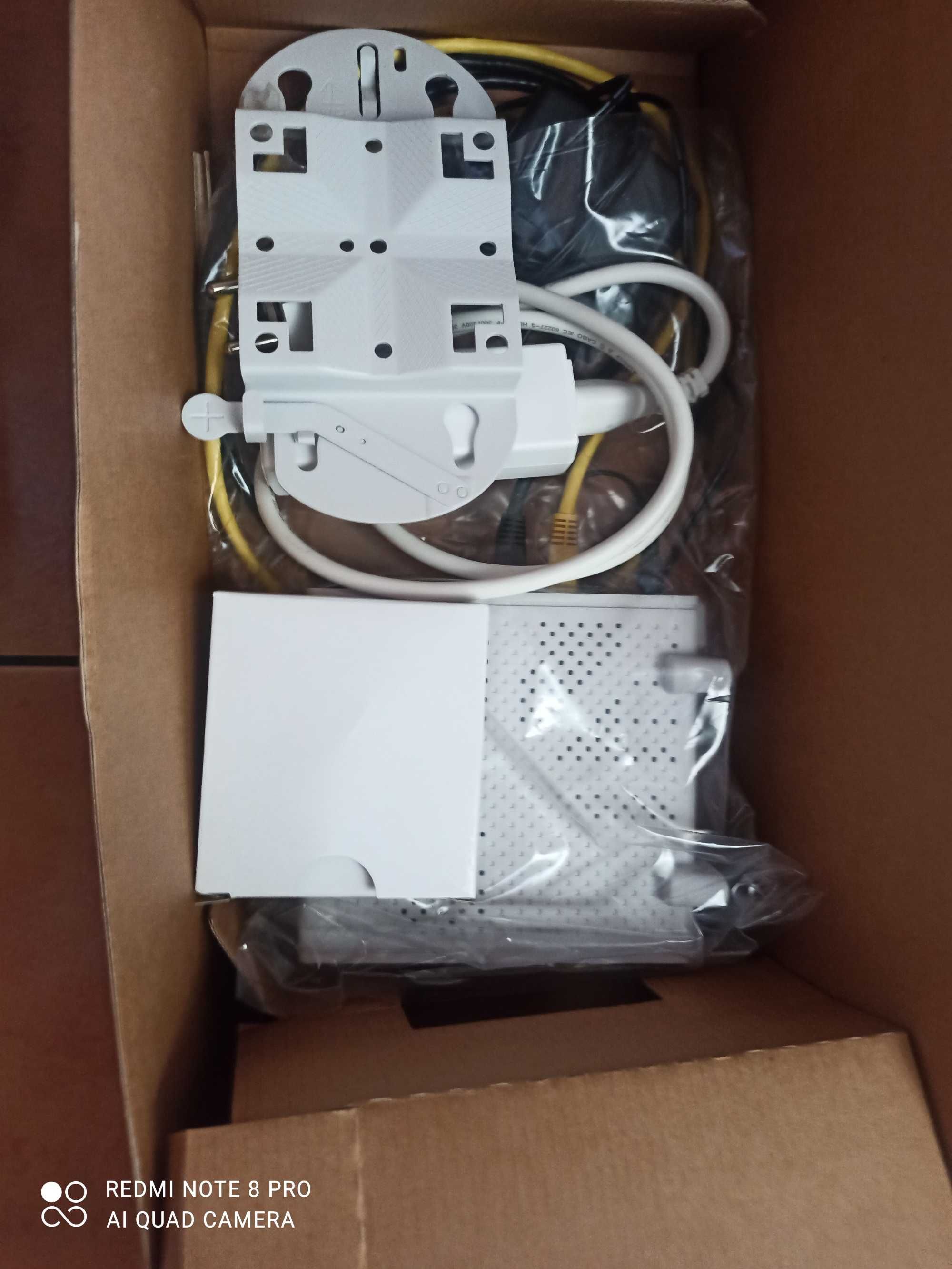 Sprzedam router z anteną zewnętrzną T-mobile Home Office Box  5G