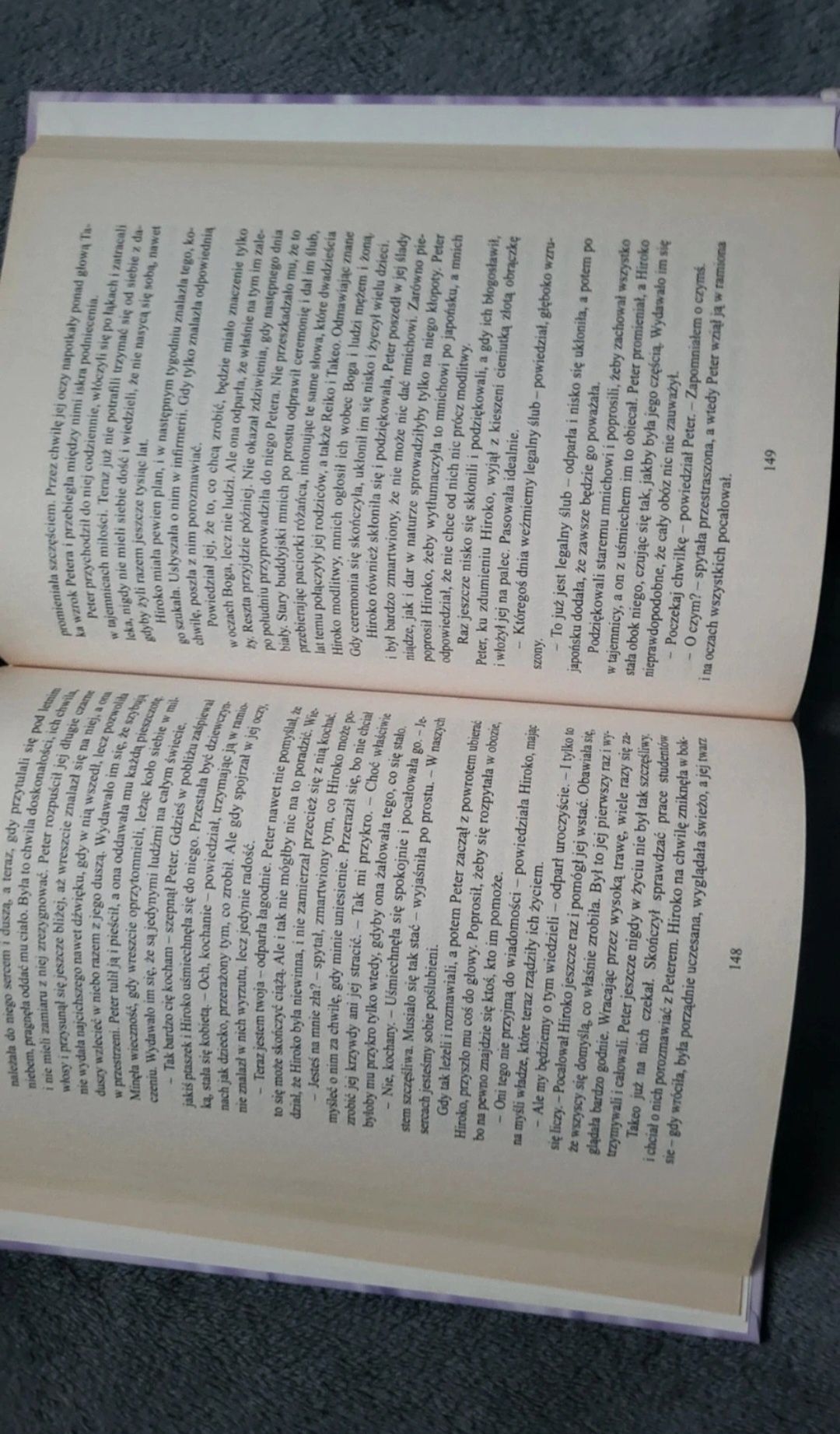 Danielle Steel "Milcząca godność"