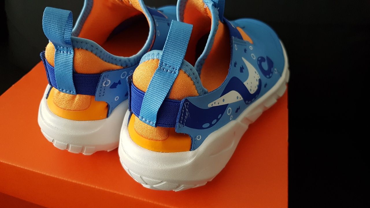 Кроссовки Nike Flex Runner 2,стелька 22см 35р оригинал.