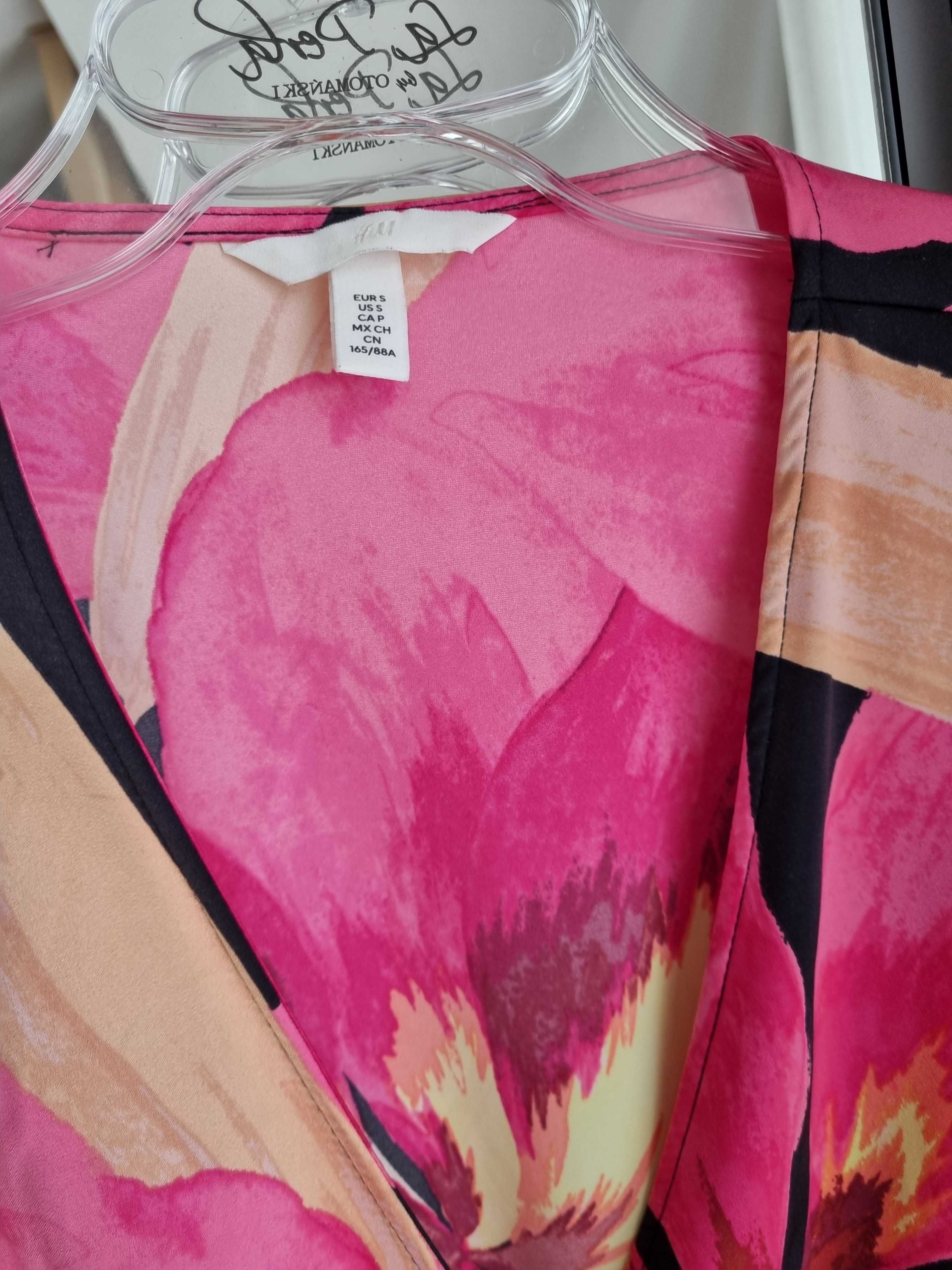 Sukienka w kwiaty H&M