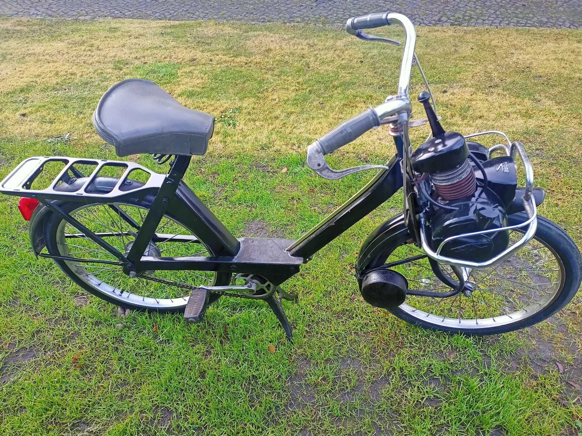 Velo Solex3800 - sprawny-rower ze spalinowym wspomaganiem