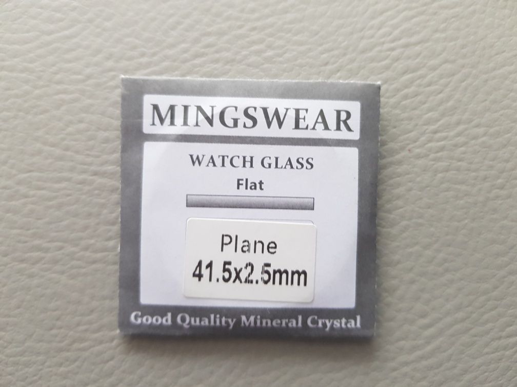Nowe szkło szkiełko mineralne do zegarka grubość 2.5mm szerokość 41.5m