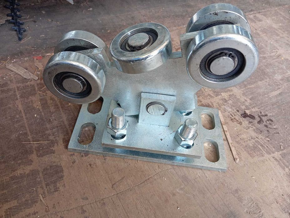 Akcesoria - wózek rolka najazdowa rolka prowadząca łapacz zamek hakowy