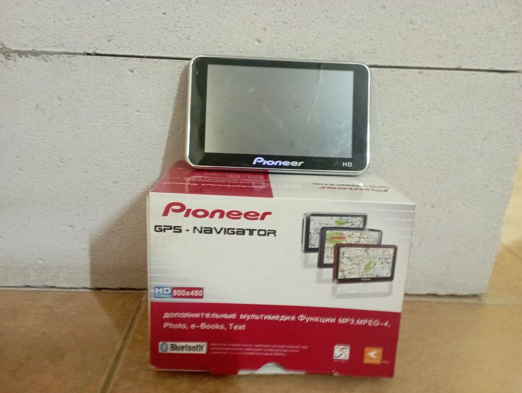 Продам GPS навигатор Pioneer 5730