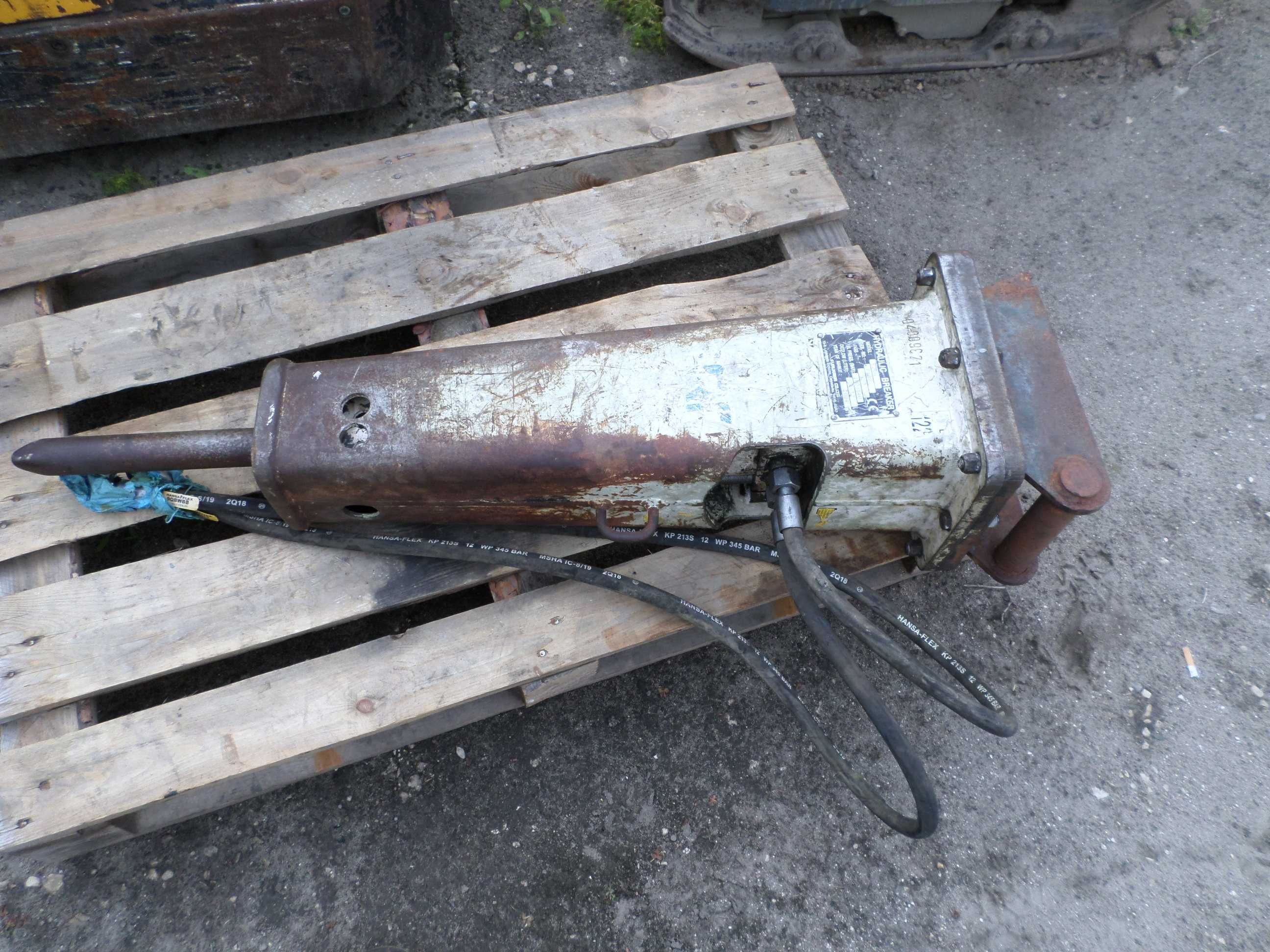 Młot hydrauliczny do koparki