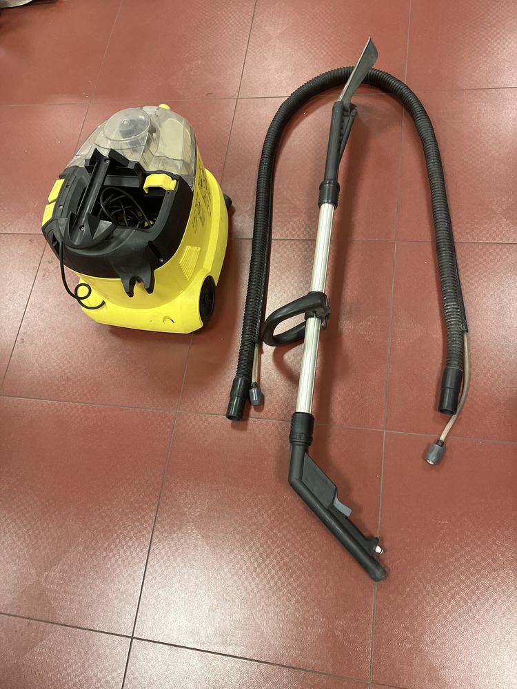 Karcher puzzi 8/1 C odkurzacz pioracy