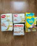 Памперси фірми pampers i haggis